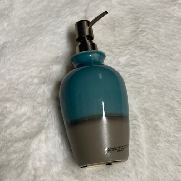 Other - Large soap dispenser new